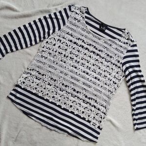 New Directions EUC Navy & White Stripe Crochet Lace Overlay Longsleeve Top M